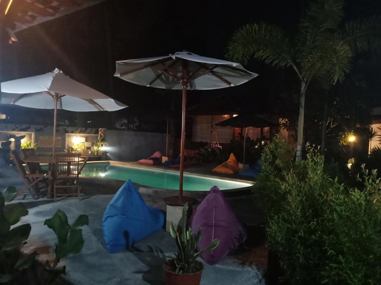 Ferienwohnung Zifa Mandalika Kuta  Exterior foto