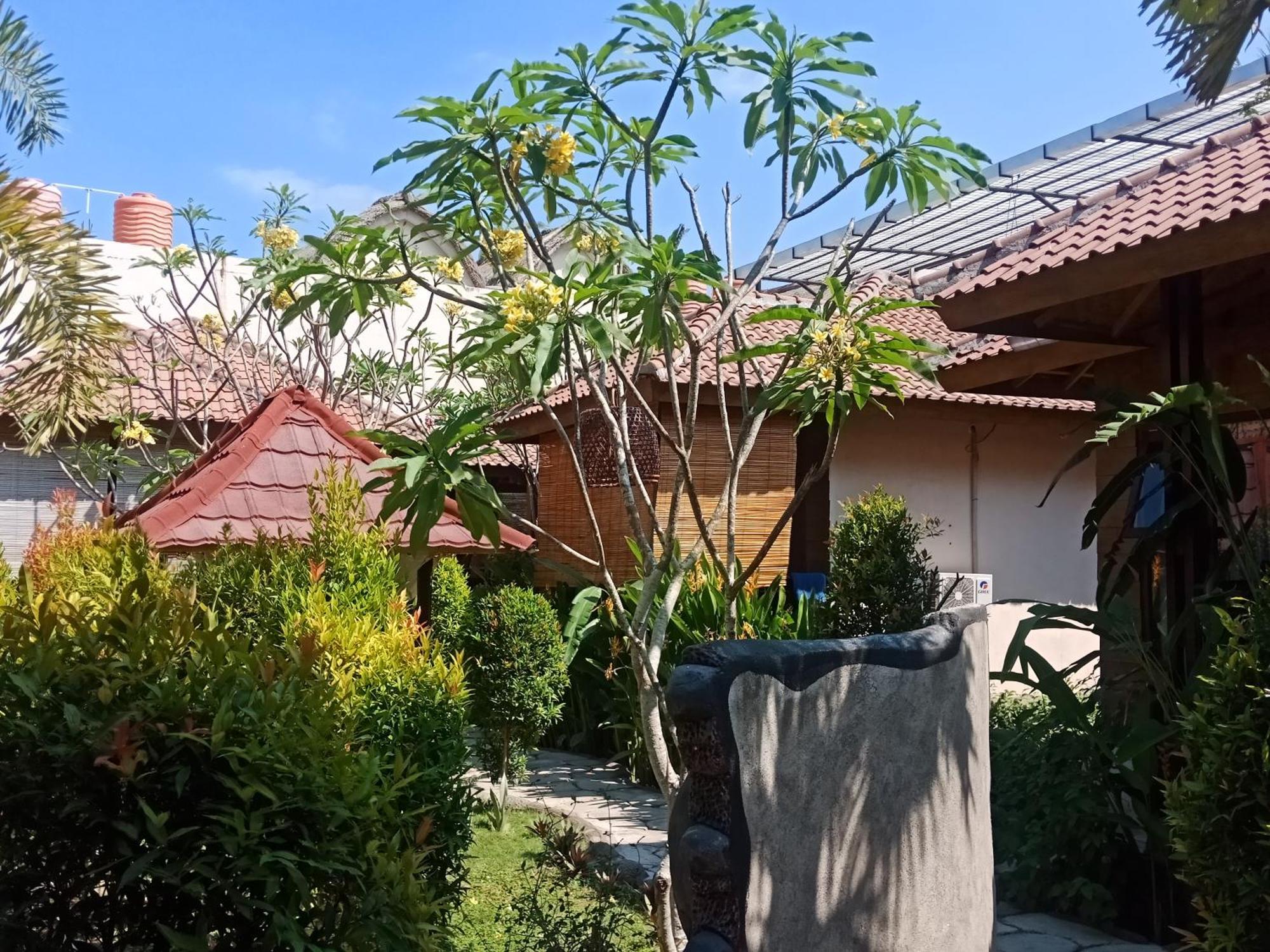 Ferienwohnung Zifa Mandalika Kuta  Exterior foto